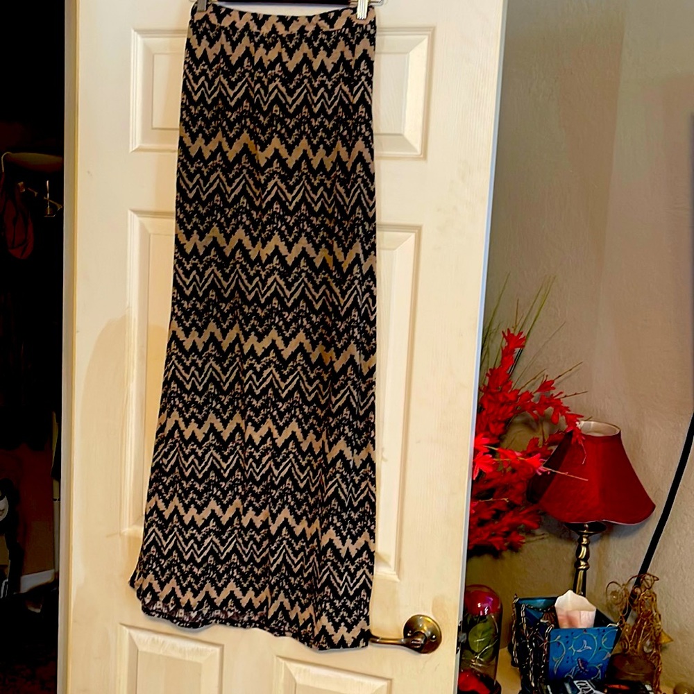 Maxi stretch skirt
